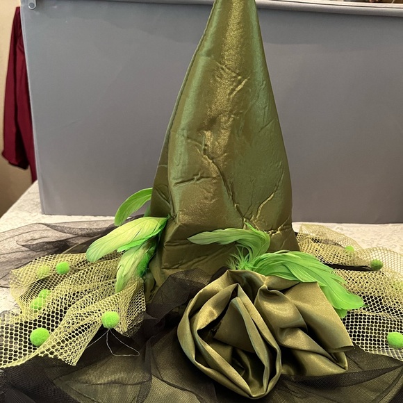 Source Unknown Green Witch Hat with Black Veil - Picture 2 of 2